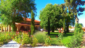 La Aldea Colorada Casa Rural